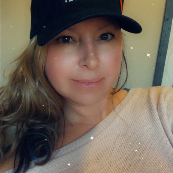 It’s a good life 🍾 - Picture 4 of 13